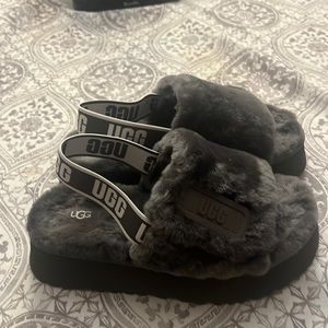 Brand new UGG platform slippers size 7